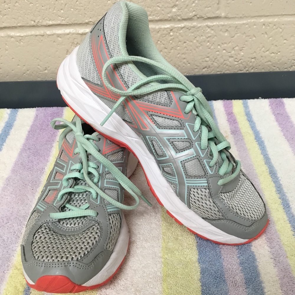 ASICS Gel Contend 4 size 7